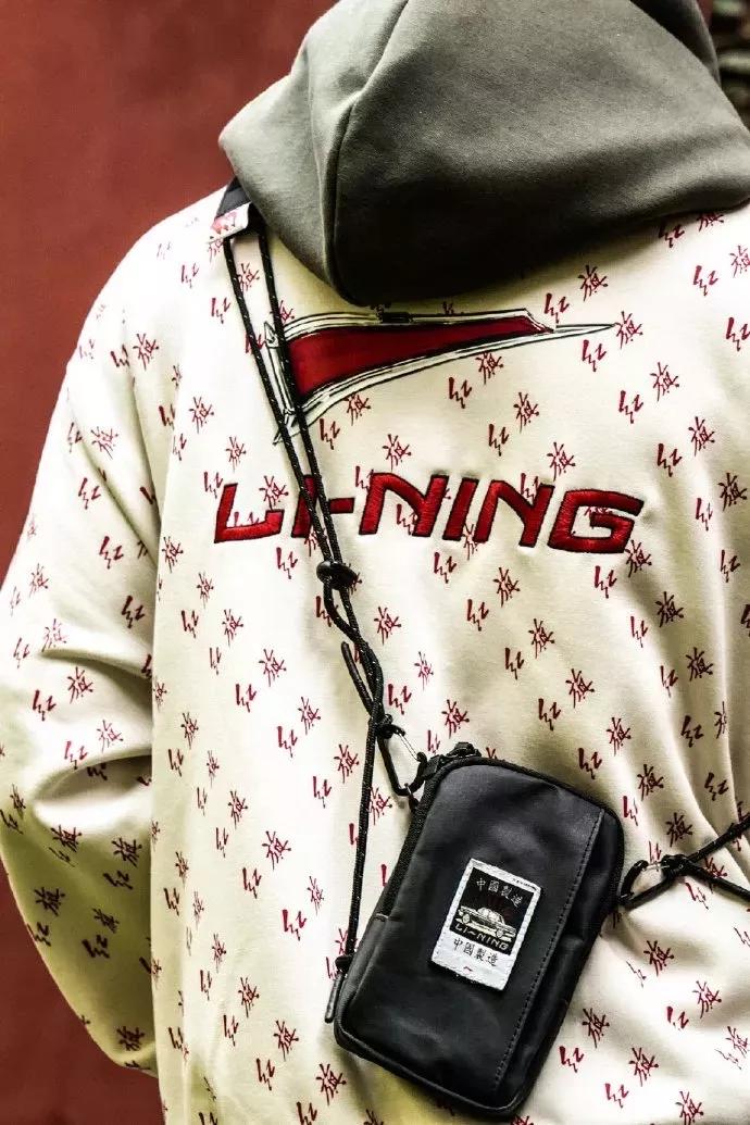 "国潮"百科:supreme 1994年秋季诞生于美国纽约曼