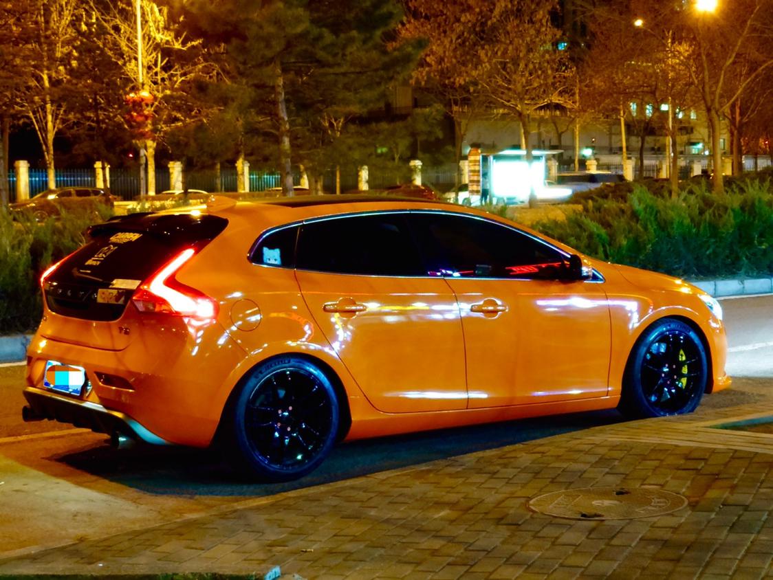 沃尔沃v40 t5骚橙色改装_沃尔沃v40车友圈_懂车帝