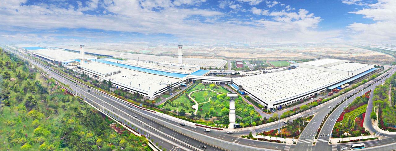 上汽通用五菱青岛基地第600万辆整车暨宏光miniev下线