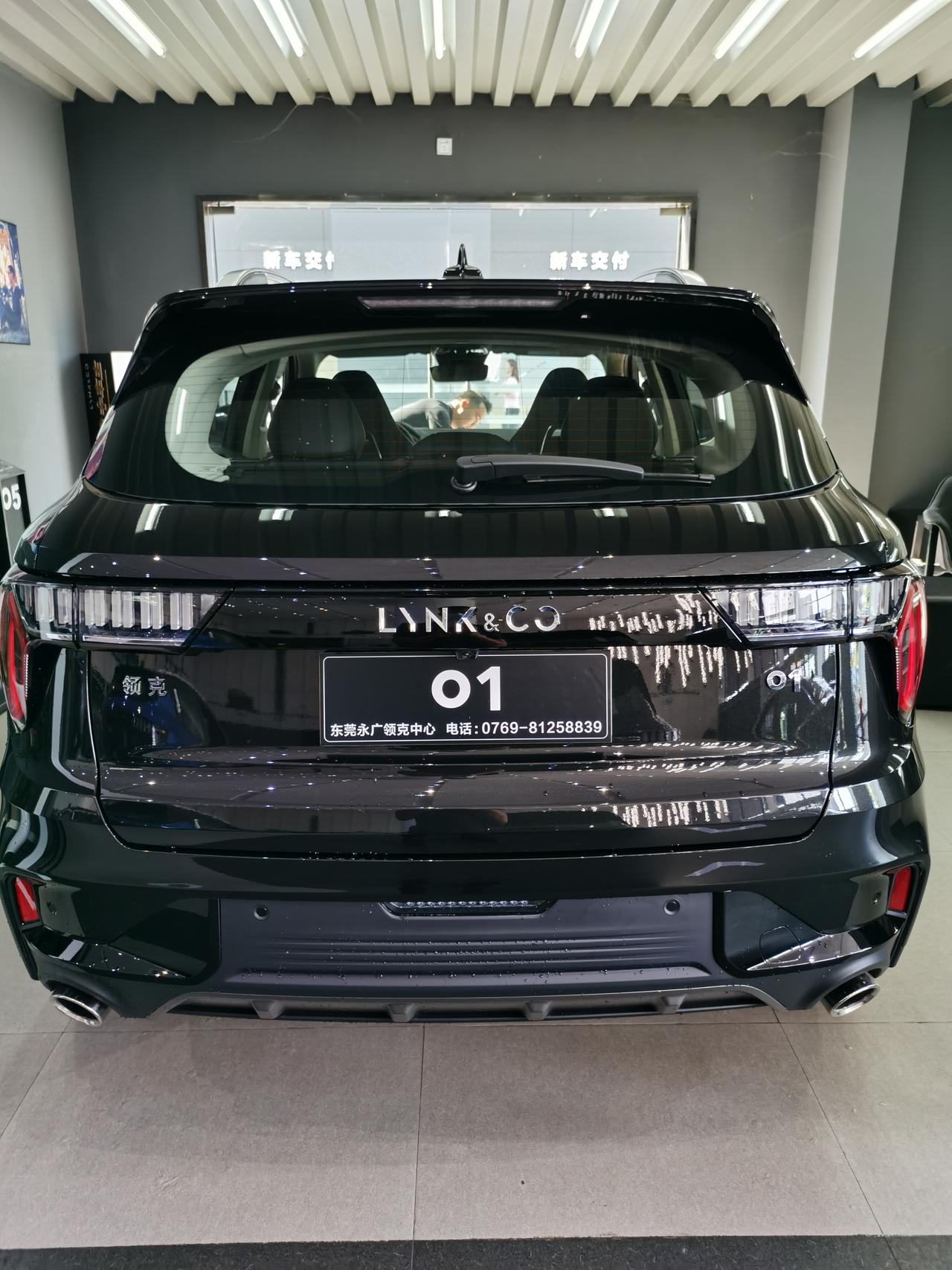 2021款领克零一暗夜四驱高配版