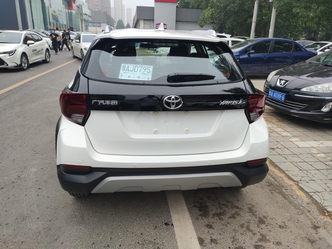 异地提车 致炫x 豪华版 白色看中了致炫x,一周之前去本地