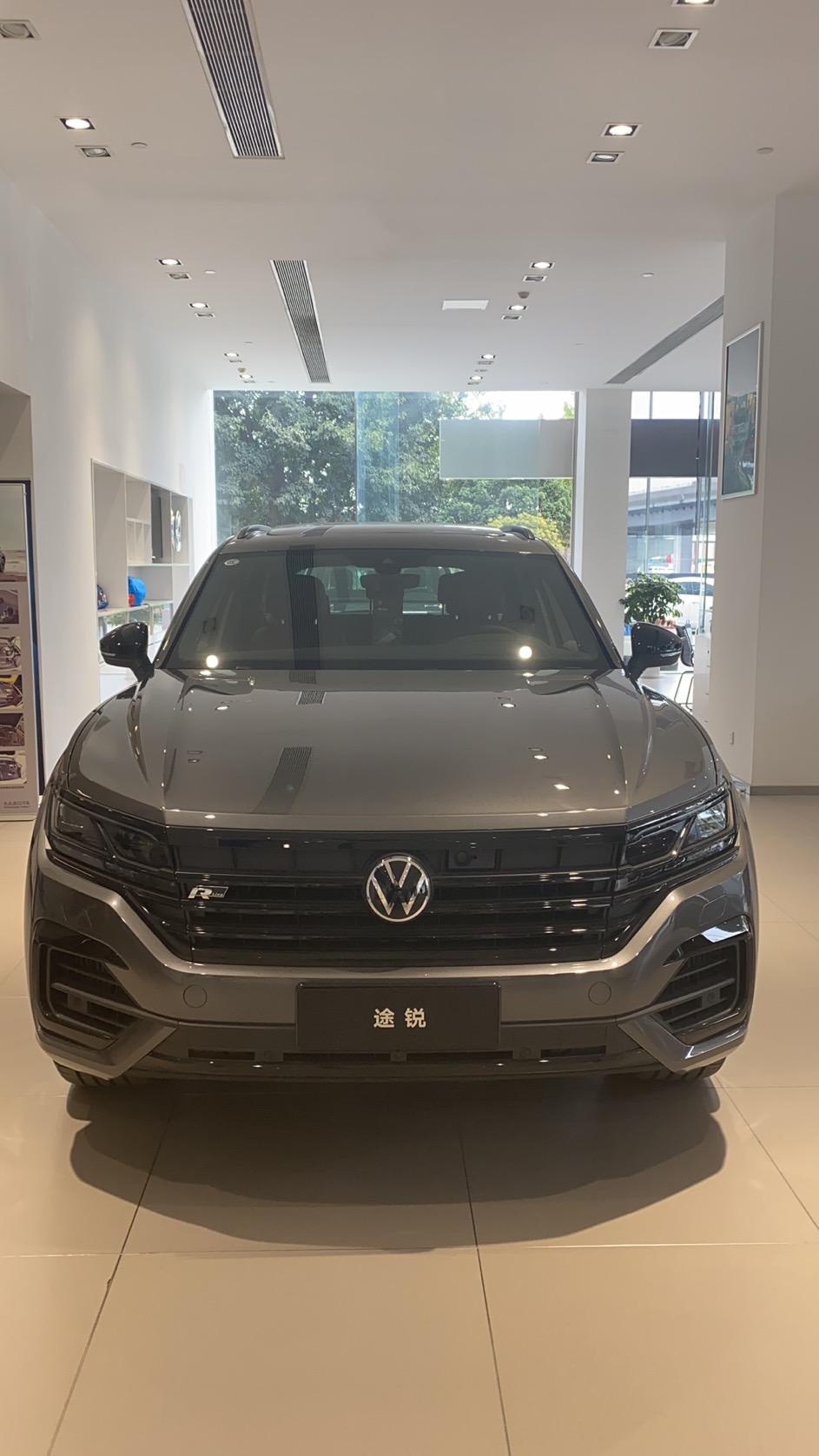 途锐顶配锐尊版中大型suv天花板