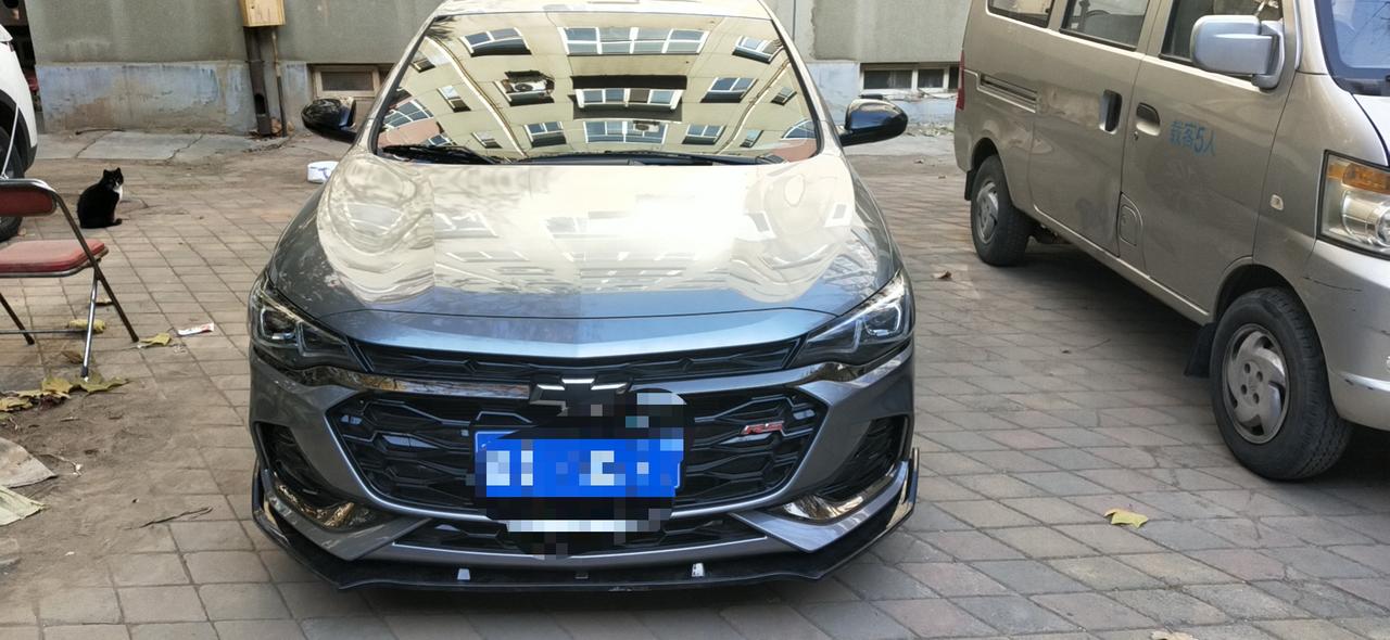 爆改科鲁泽预改装部分车顶黑耀钻石贴膜大约费用200 轮毂