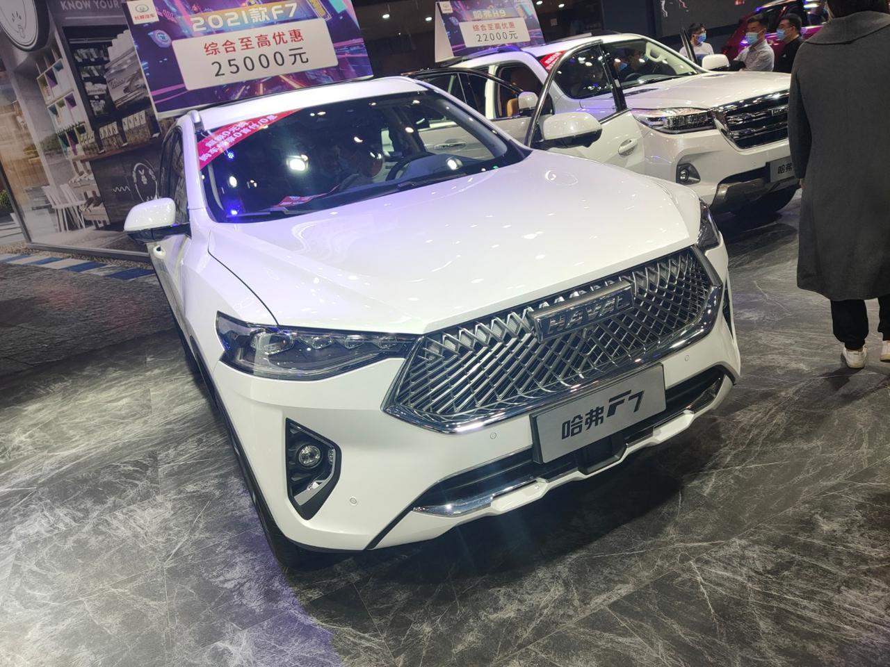 f7颜色到底怎么选黑色还是白色呢_哈弗f7车友圈_懂车帝