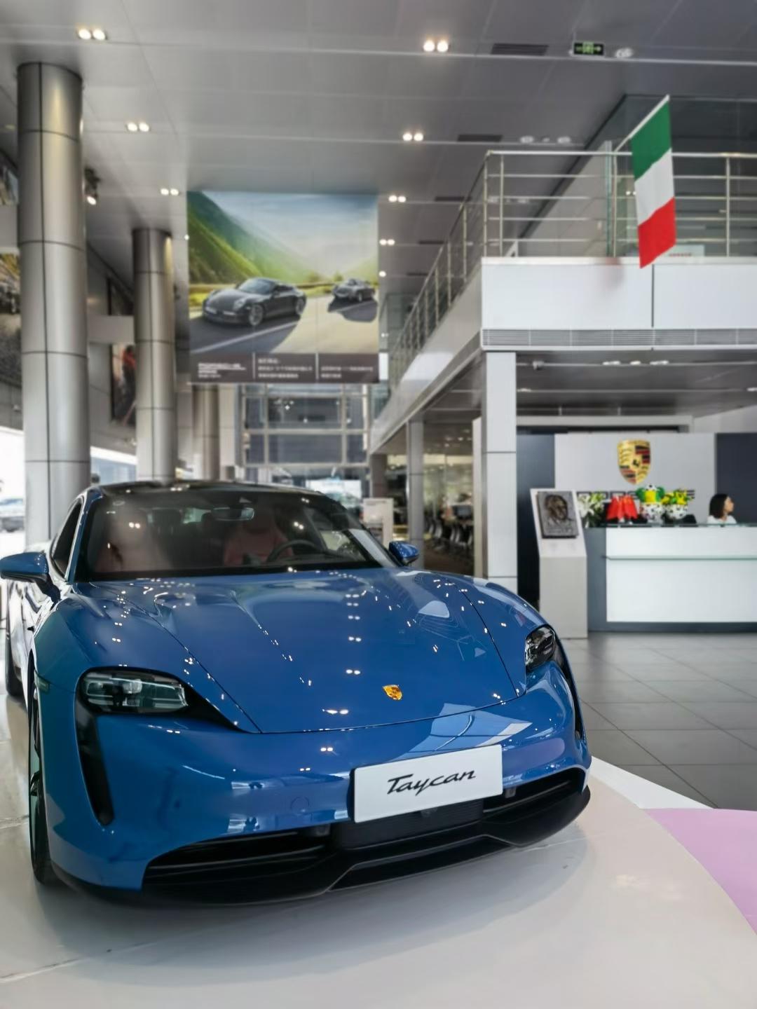 海王星蓝taycan