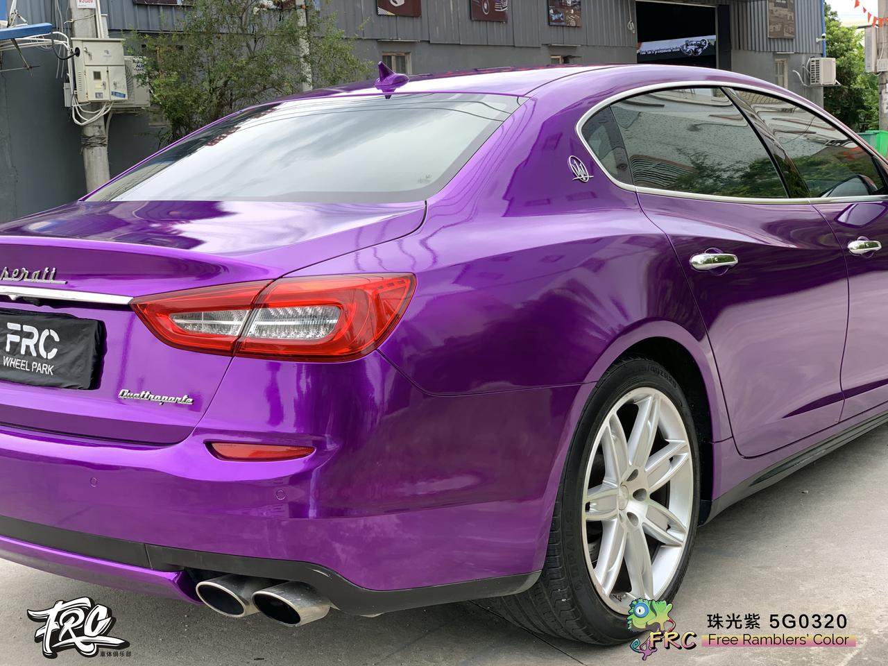 紫为你浪漫玛莎拉蒂换色惊艳路人眼球