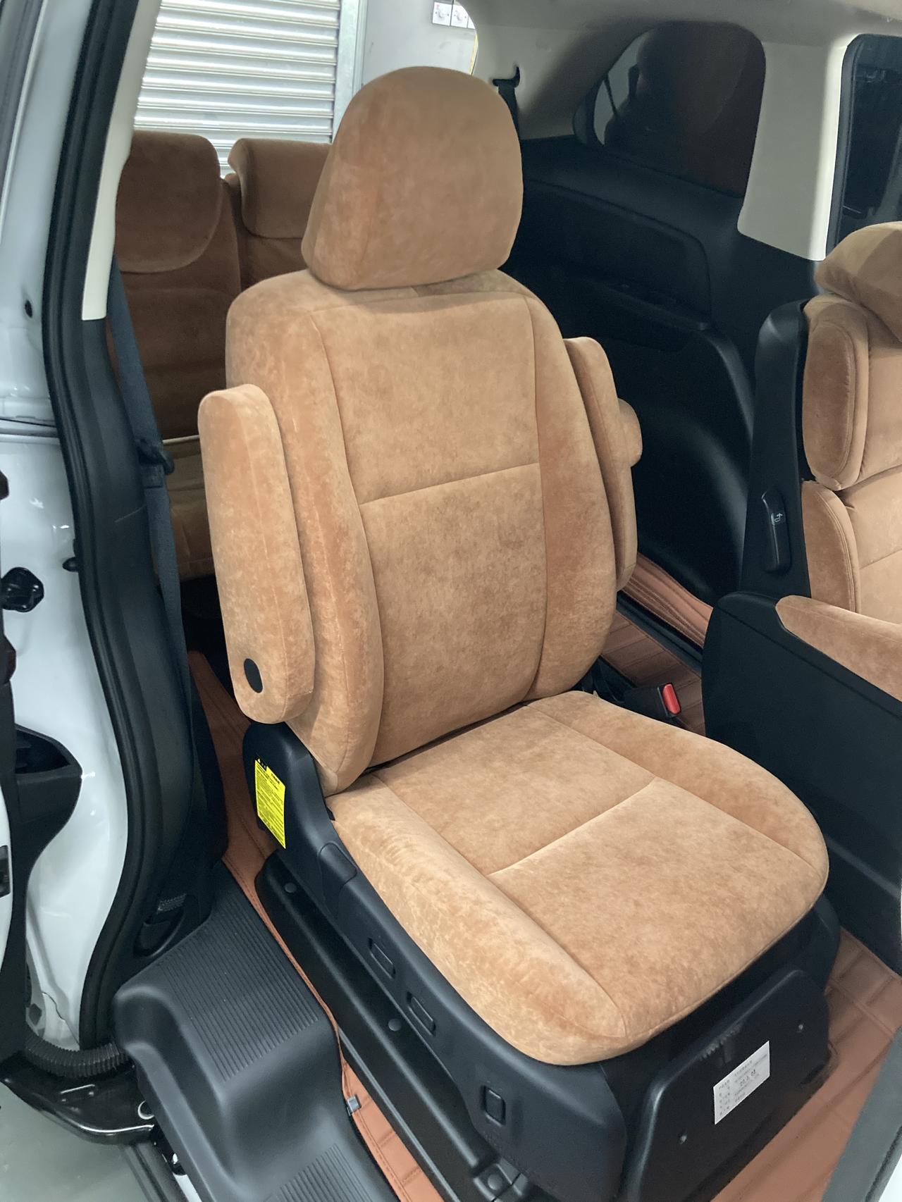 奥德赛座椅换丝绒材质座椅