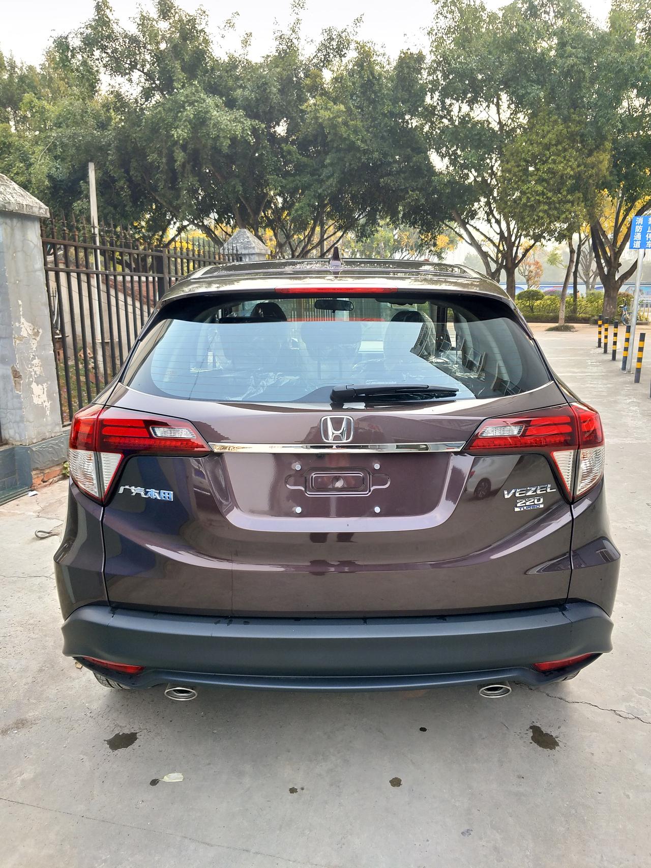 缤智看多了,还是电音紫的缤智最好看,最耐看,果然220tur