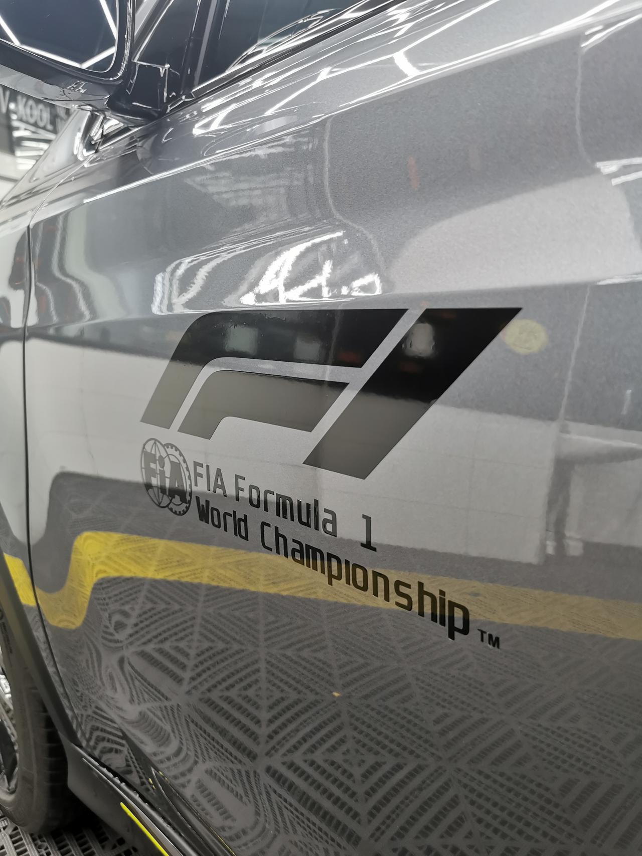 f1安全车同款拉花涂装