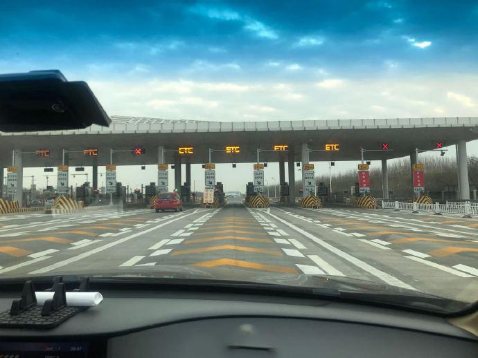 从12月15日开始,津滨高速没有etc就不让上高速了,进口都