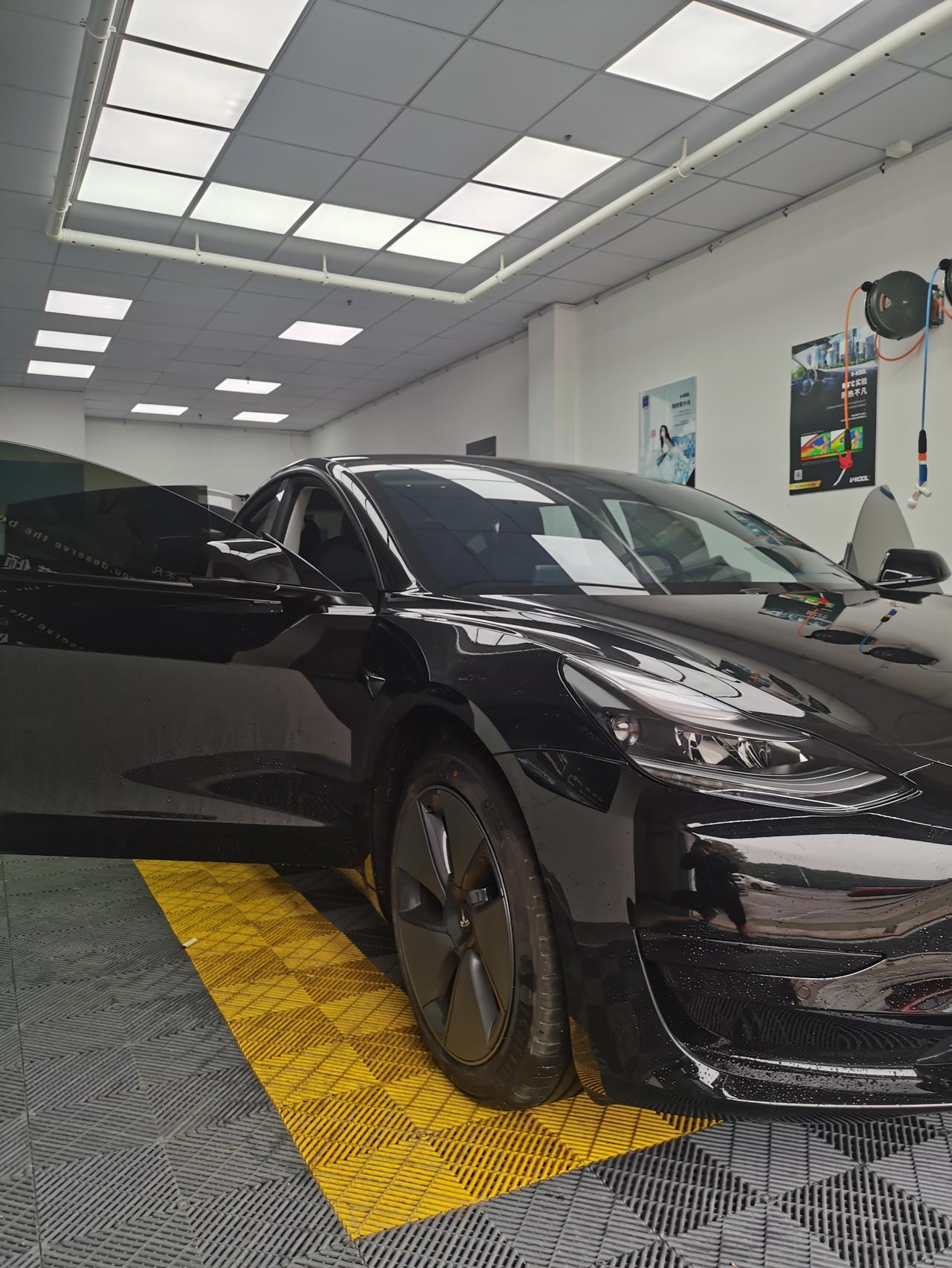 特斯拉model3隔热玻璃膜