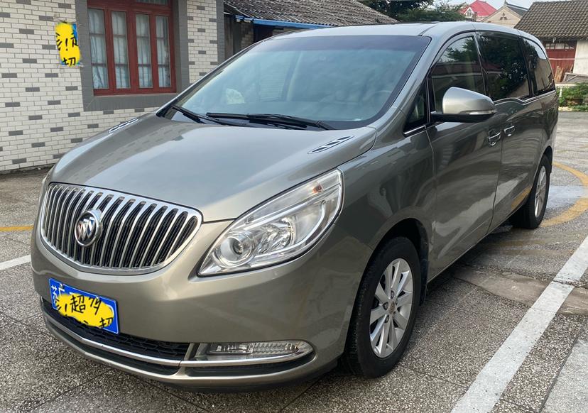 2012年别克gl8胖头24排量