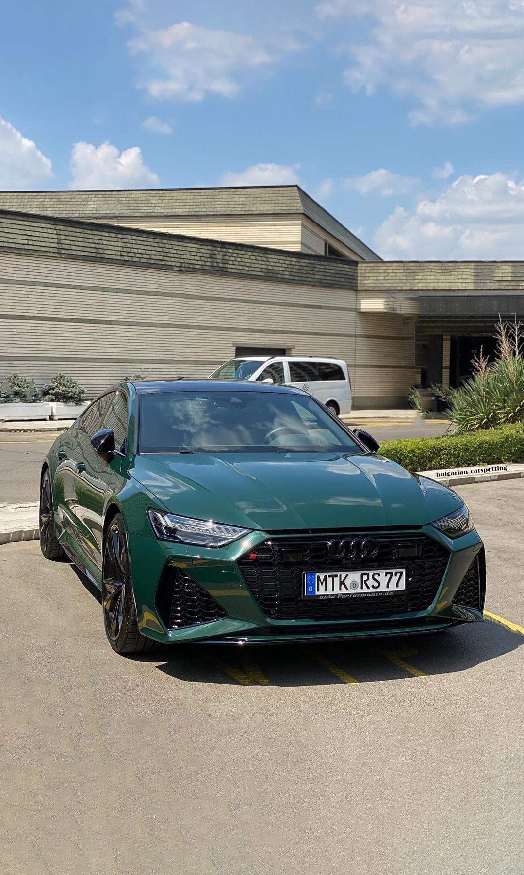 奥迪rs7西装暴徒我我非常喜欢的车看见他的灯我就爱上了他