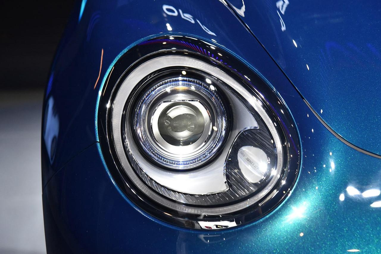 神似保时捷蛙眼大灯!欧拉a0级猫系列纯电动suv es11成