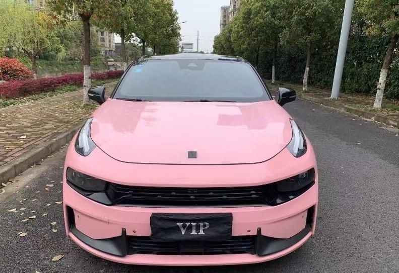 领克03改装粉色效果图