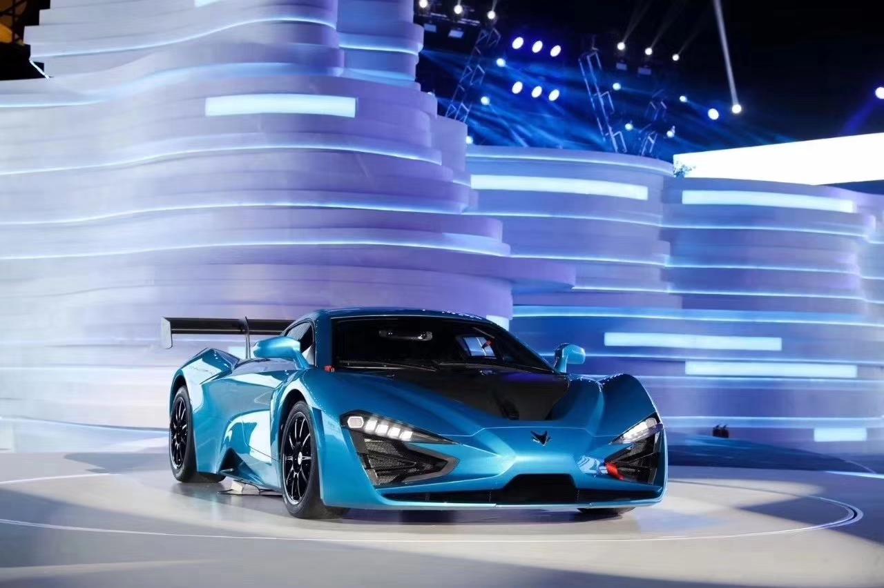 上海车展前夕,作为北汽新能源旗下的子品牌,arcfox的三款