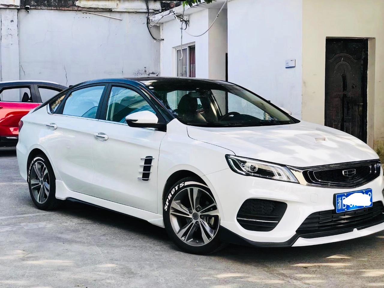 别人的缤瑞改装黑顶白边酷到炸裂gai上最亮的崽