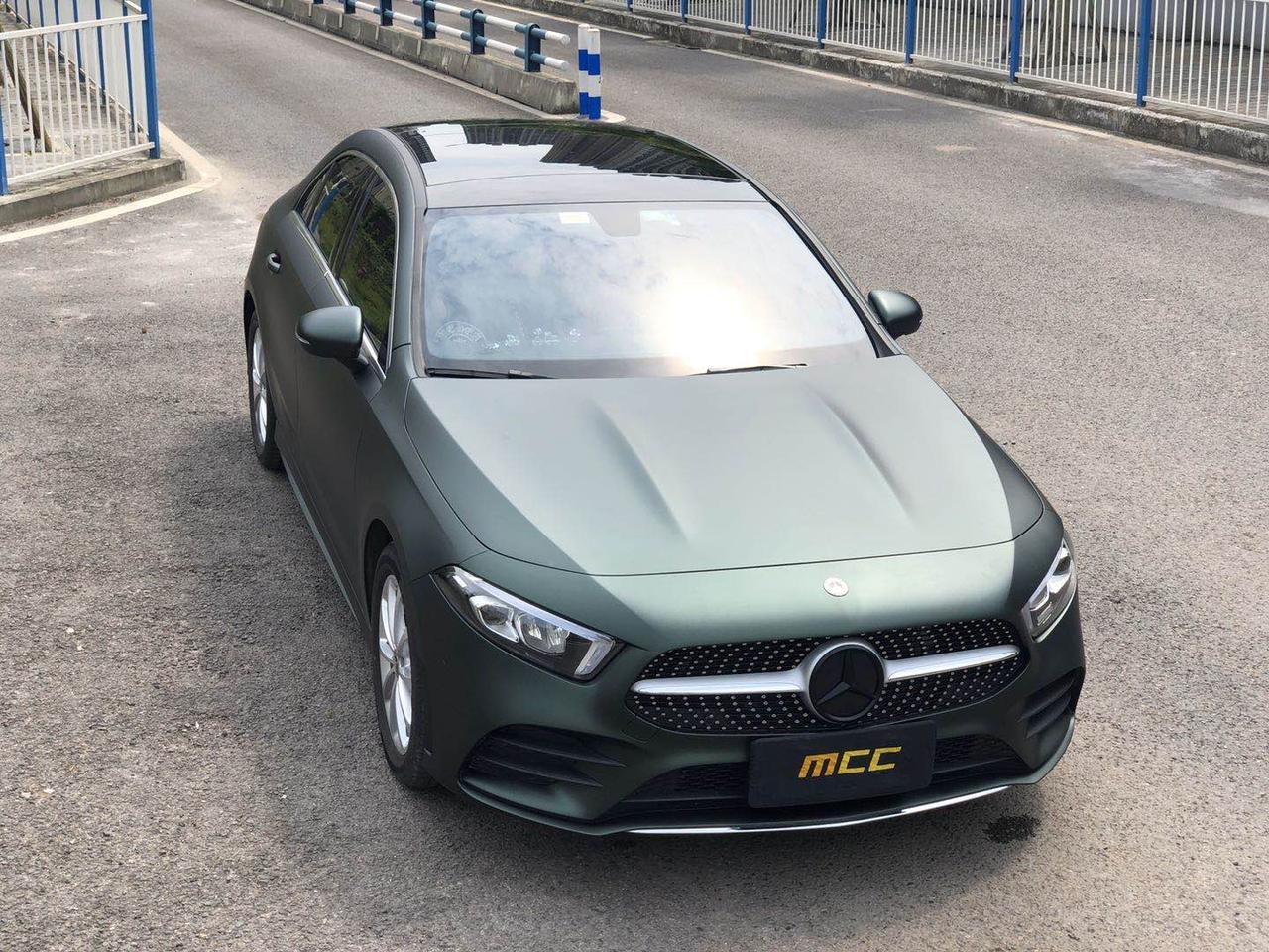 奔驰a级改色超亚墨绿我就喜欢这颜色咋的了