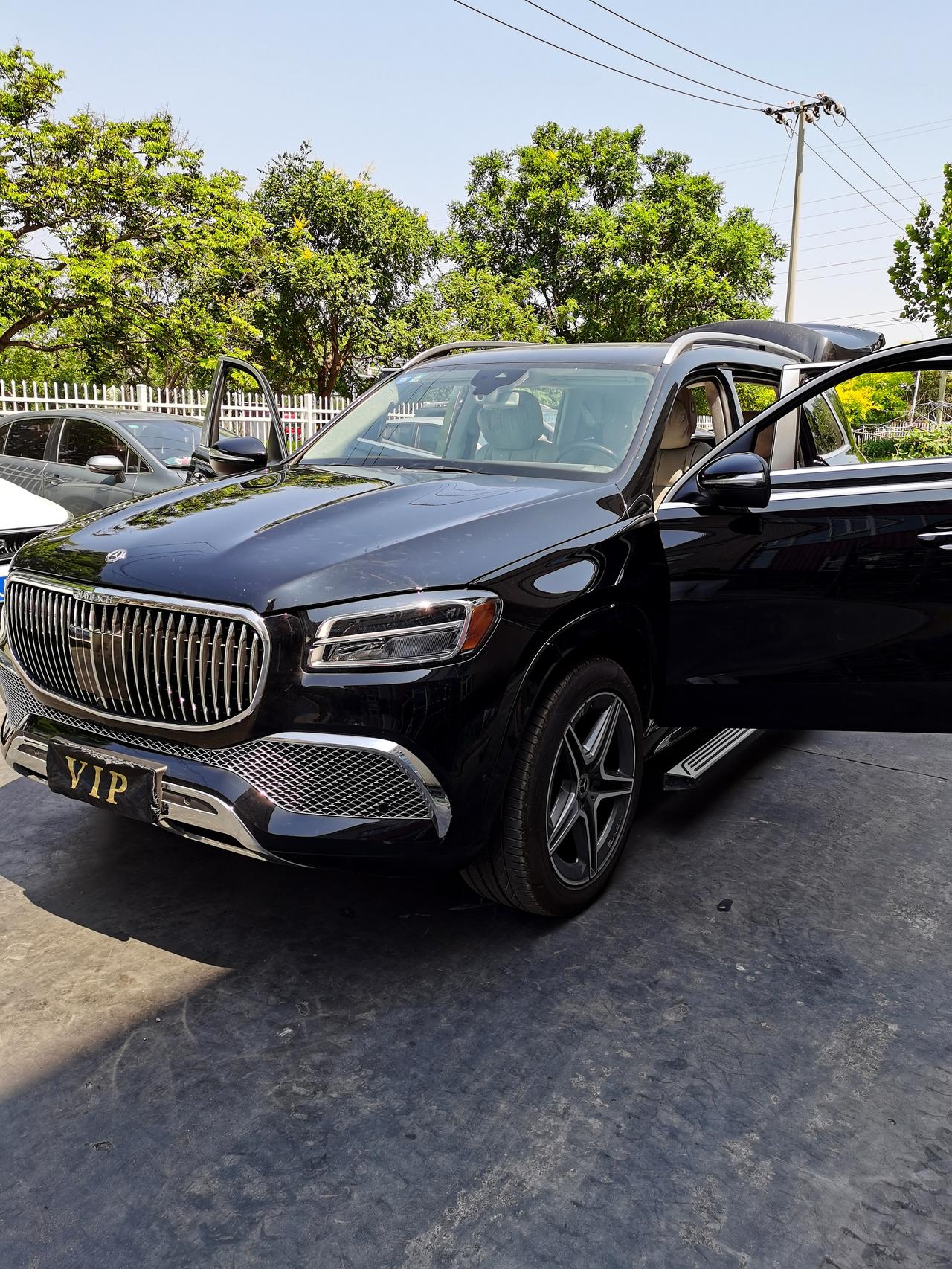 奔驰gls450改装迈巴赫