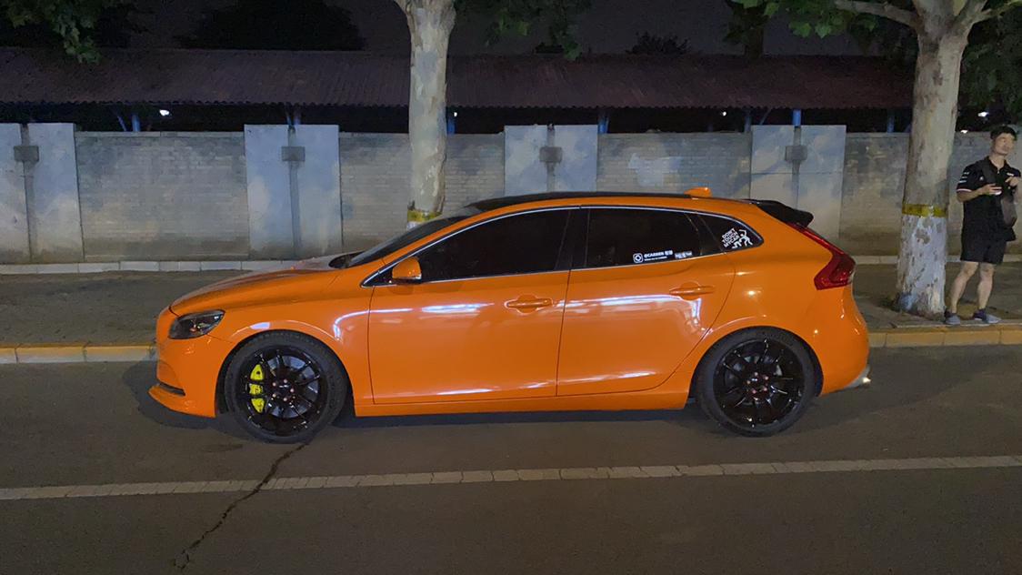 沃尔沃v40 t5骚橙色改装_沃尔沃v40车友圈_懂车帝