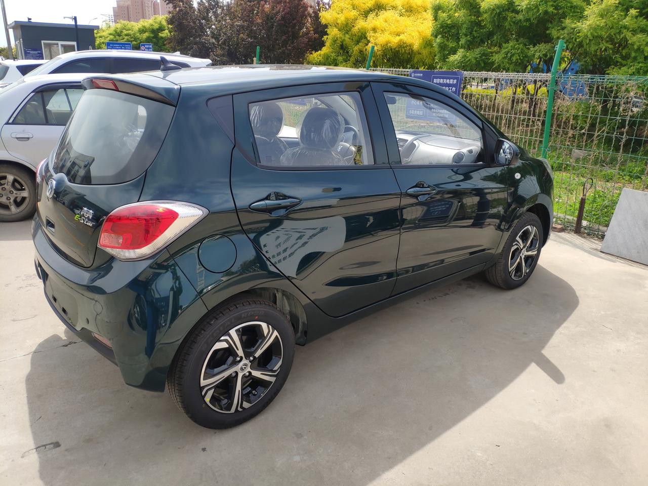 我的奔奔e-star国民版旷野绿__懂车帝