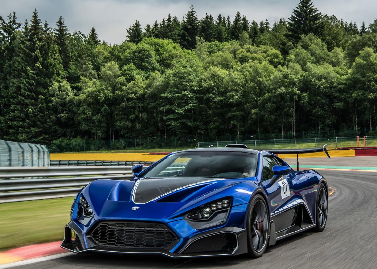 zenvo tsr-s采用5.8升v8平面曲轴高转速赛车发动