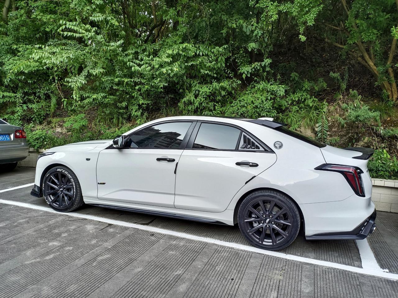 90后车主凯迪拉克ct4改装分享