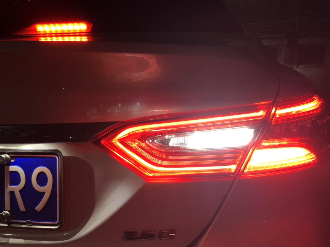 凯美瑞后雾灯是只有一个吗,还是我这个坏了_凯美瑞车友圈_懂车帝