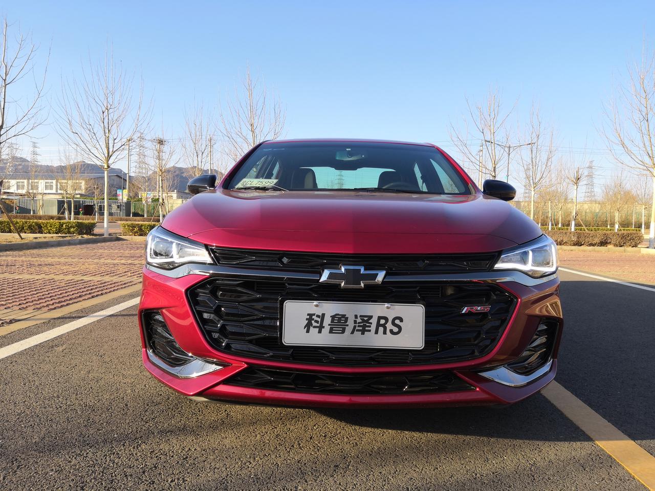 试驾雪佛兰科鲁泽rs,总结以下几点感受:1.颜值高,运动时尚