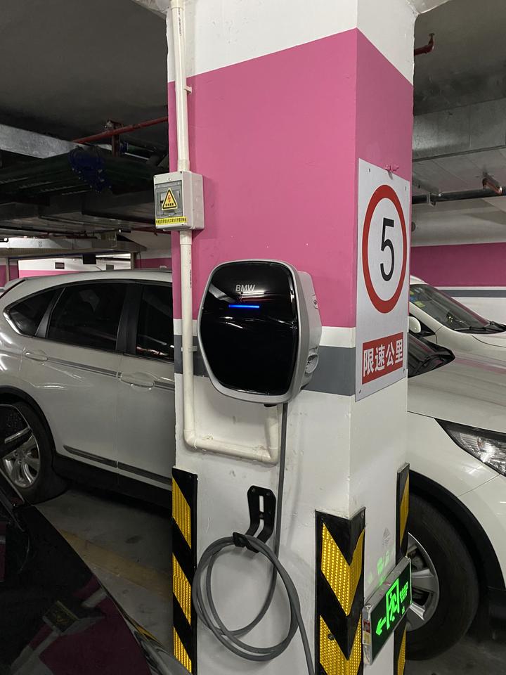 终于装上原厂充电桩_宝马i3(进口)车友圈_虫草哥哥645_懂车帝