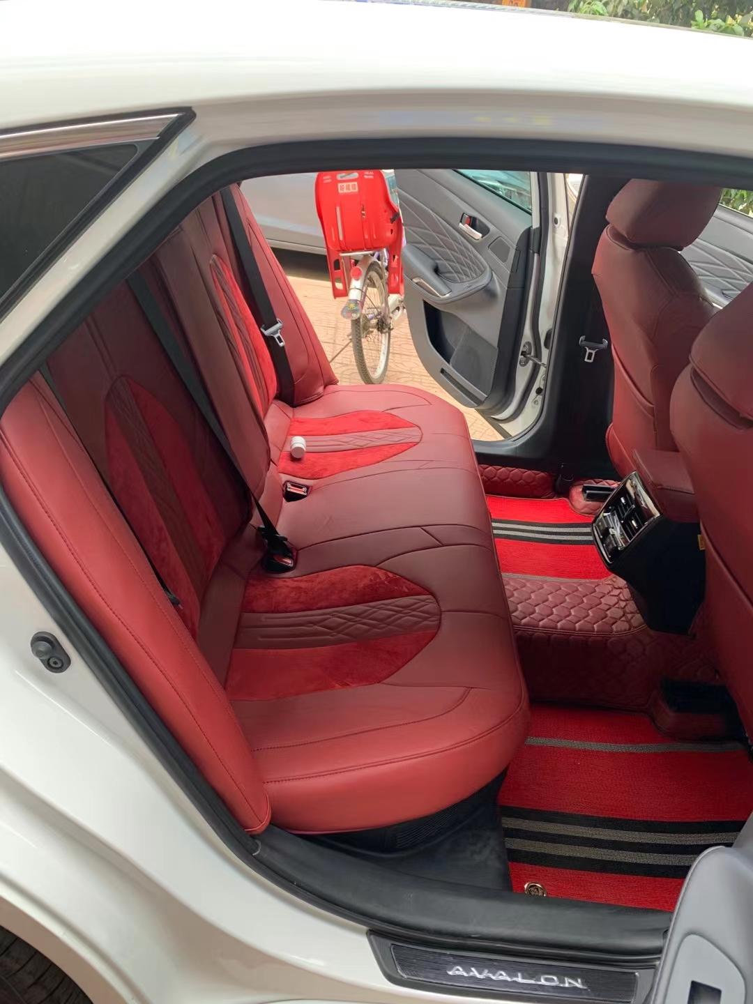 亚洲龙内饰微改