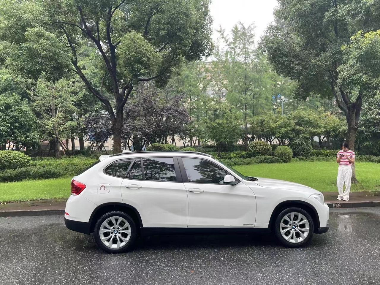 14年宝马x1自动20高配