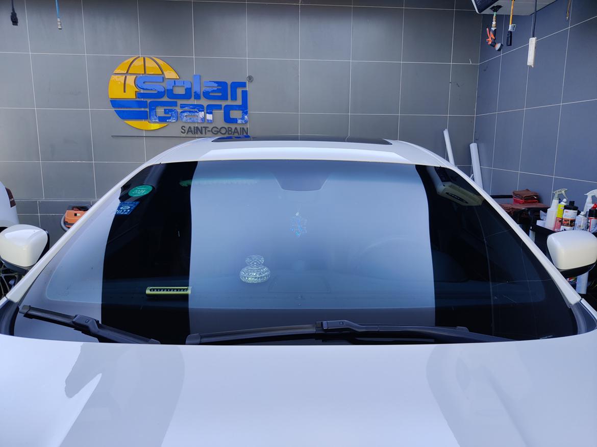 玛莎拉蒂圣佳隔热膜纳米陶瓷膜太清晰了