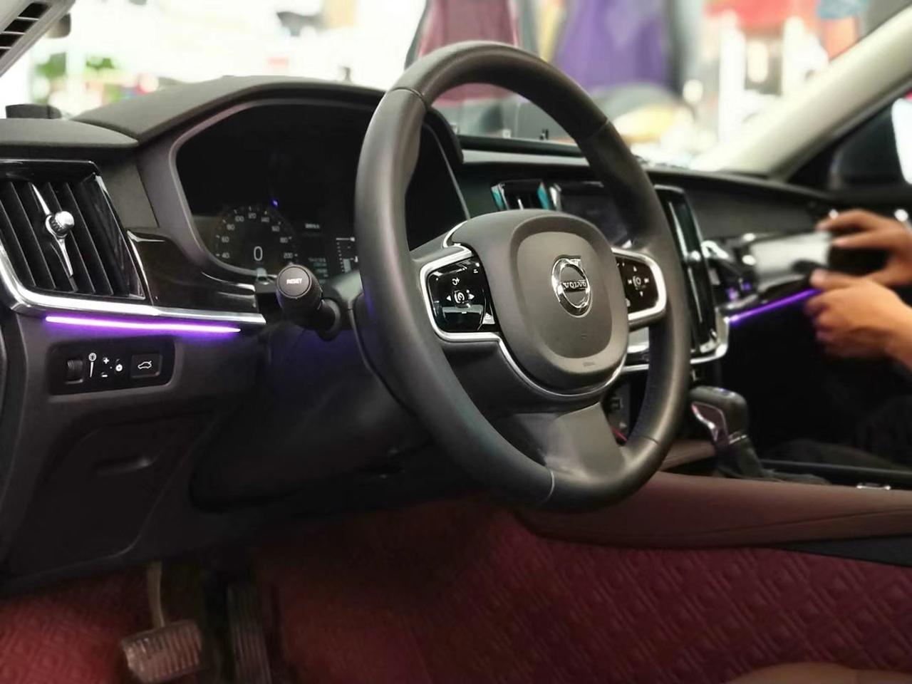 沃尔沃s90 最合适的一款氛围灯,专用模具,颜色柔和没有颗粒