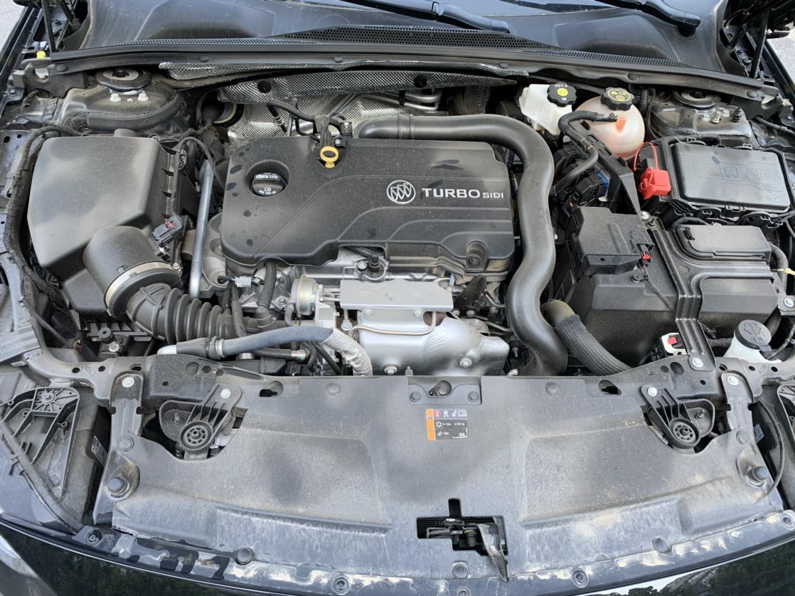 发动机舱有油污_君威车友圈_嗨酷娃_懂车帝