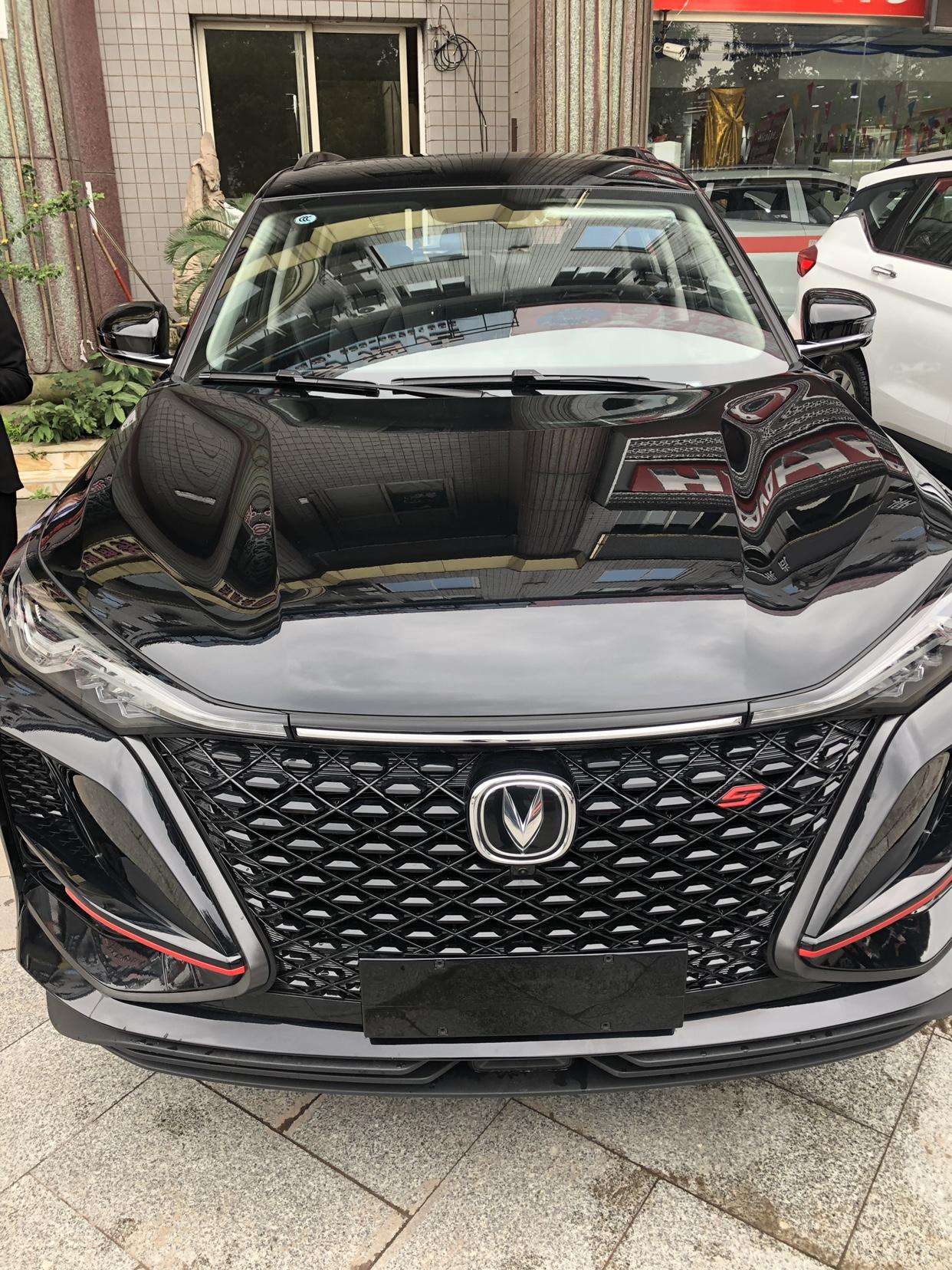 回答了:各位老板有黑色车图片吗_长安cs75 plus车友圈_懂车帝