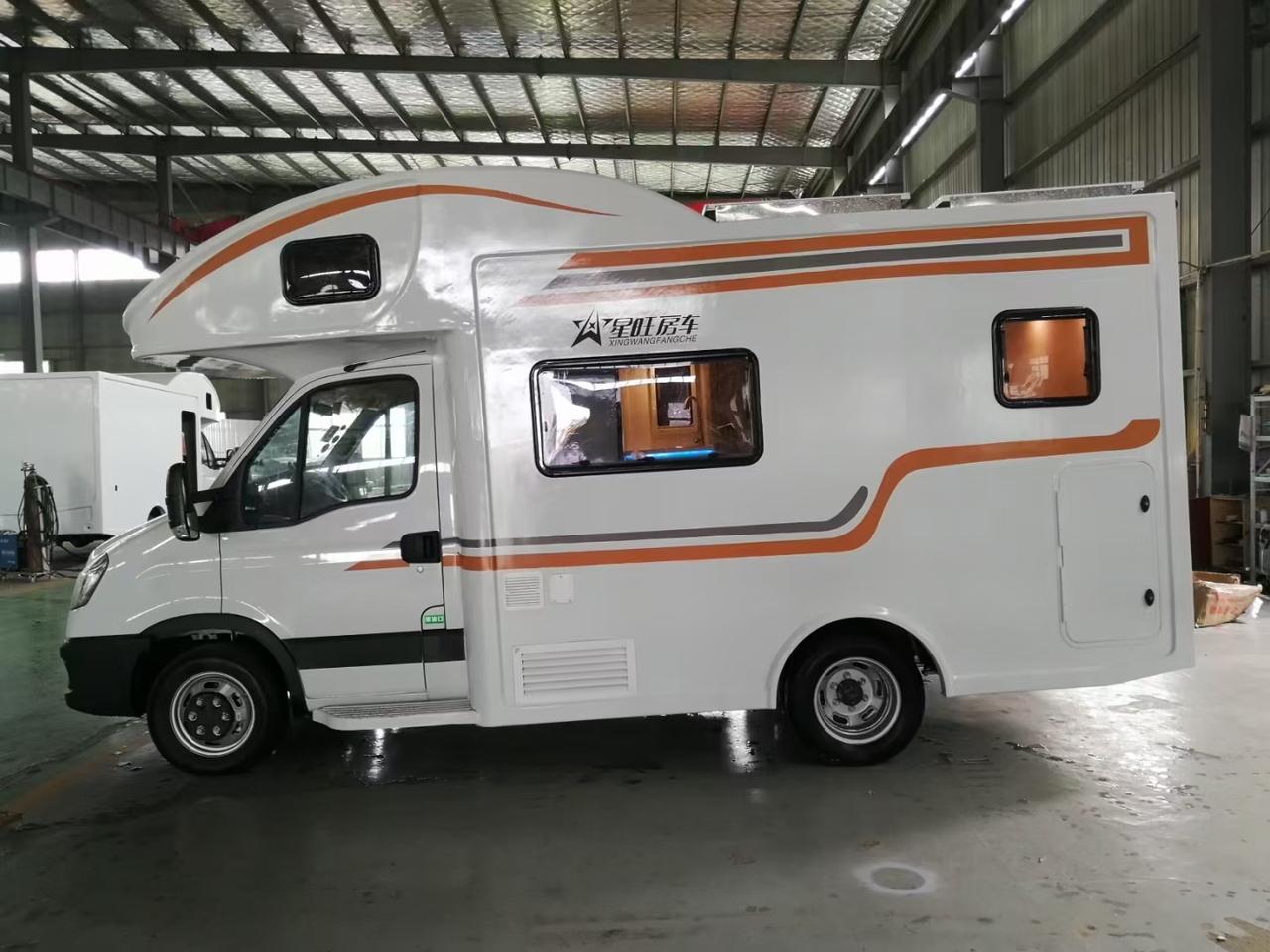 依维柯欧胜大额头c型房车