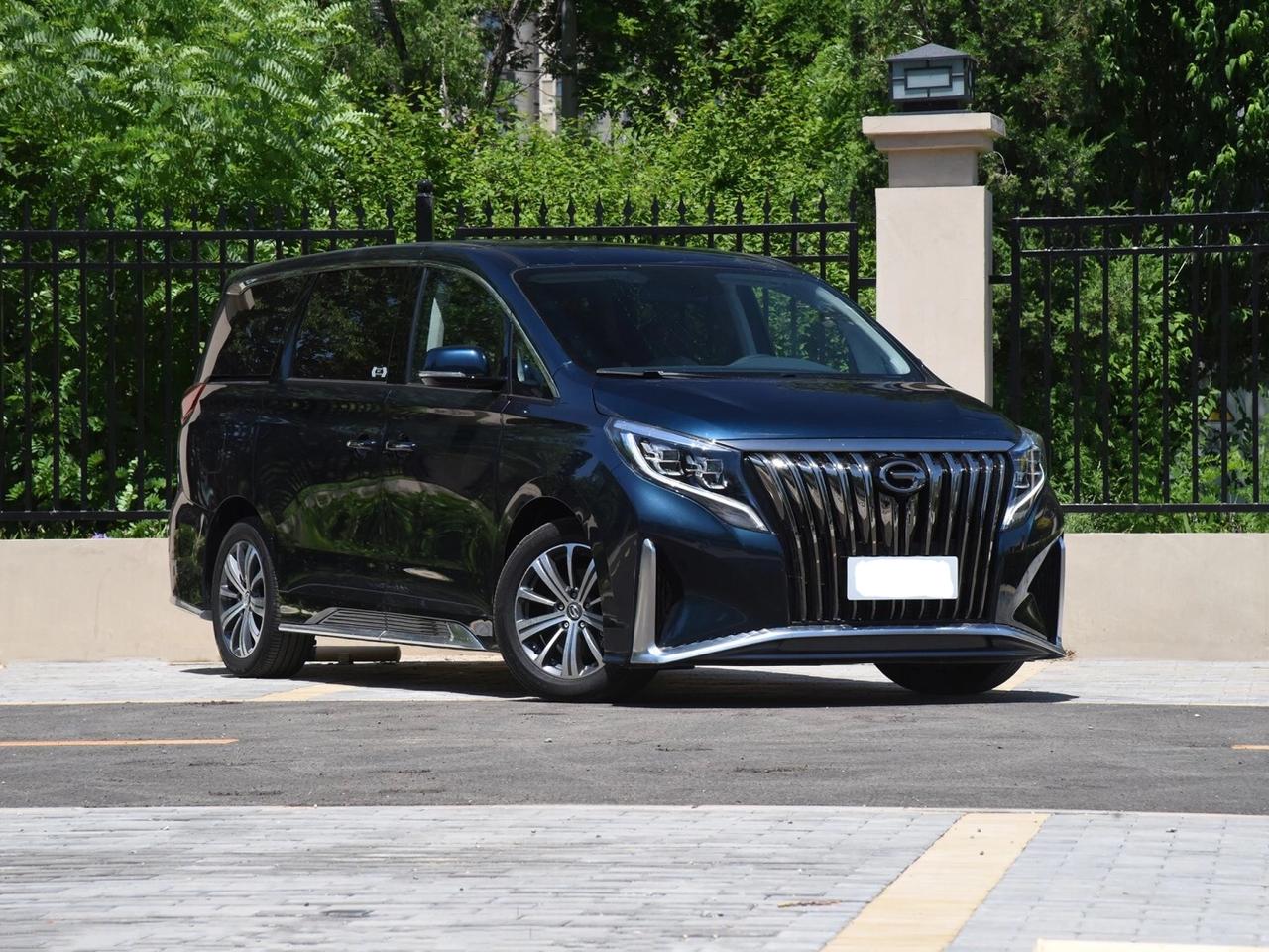 野爷今日试驾:广汽传祺gm8 大师版至尊版整体感觉非常好