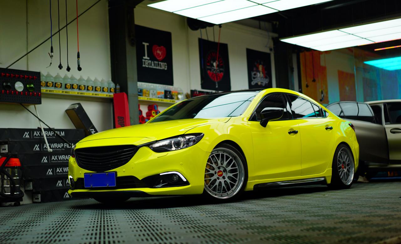 亮柠檬黄颜色的马自达6绝对惊艳全场