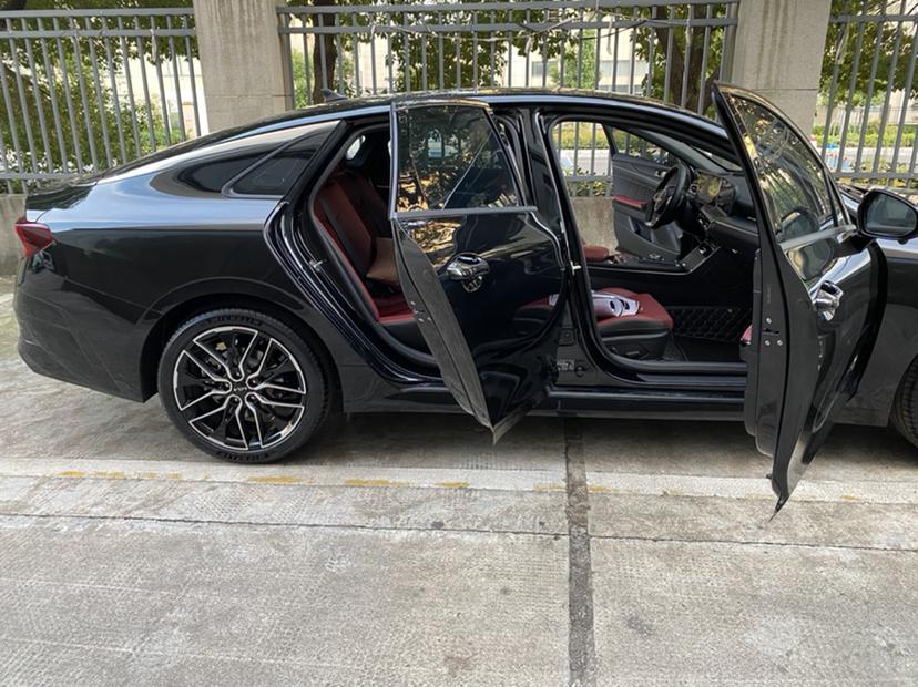 我觉得凯酷黑色有点好看啊 你们觉得呢_起亚k5车友圈_懂车帝