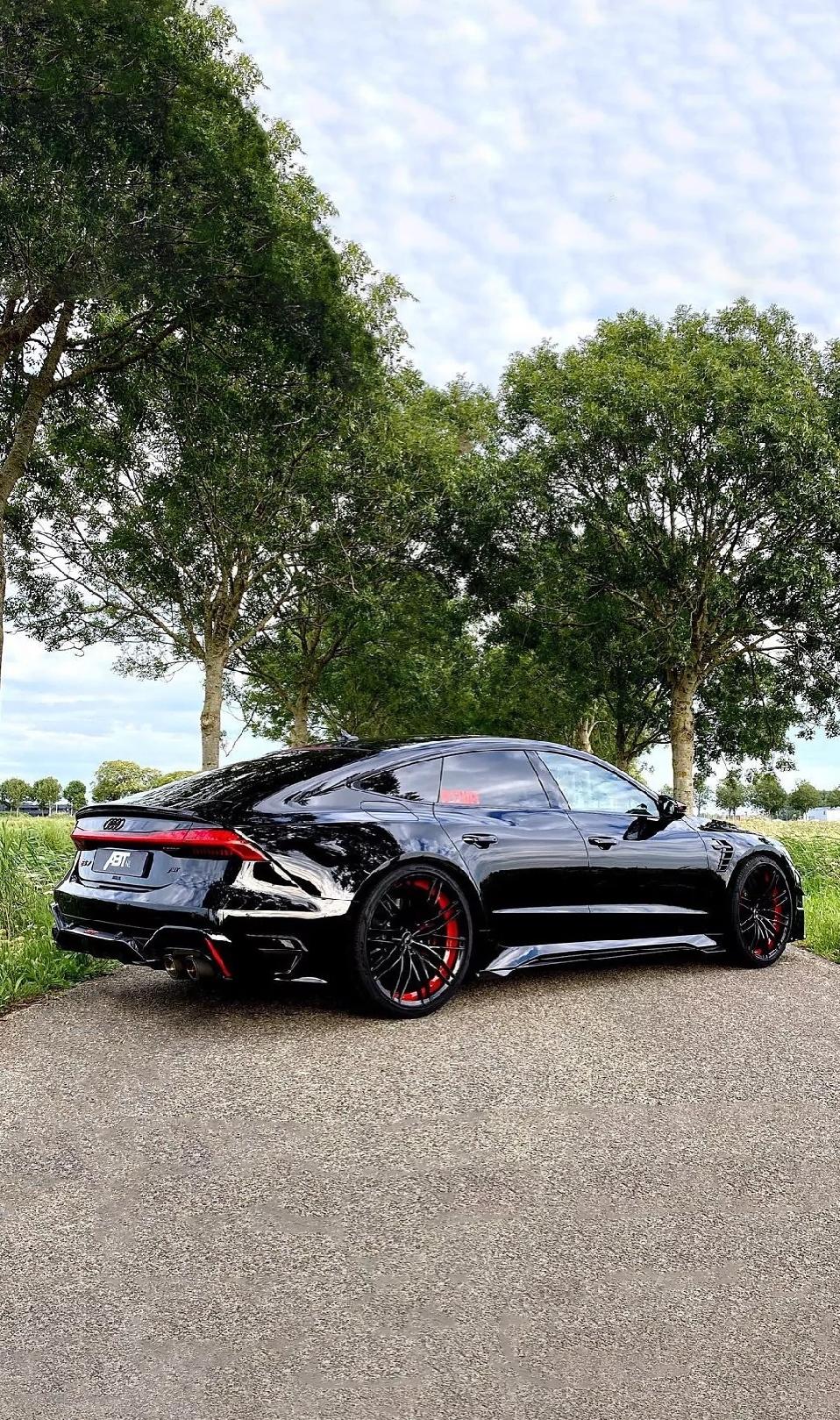 奥迪rs7西装暴徒我我非常喜欢的车看见他的灯我就爱上了他