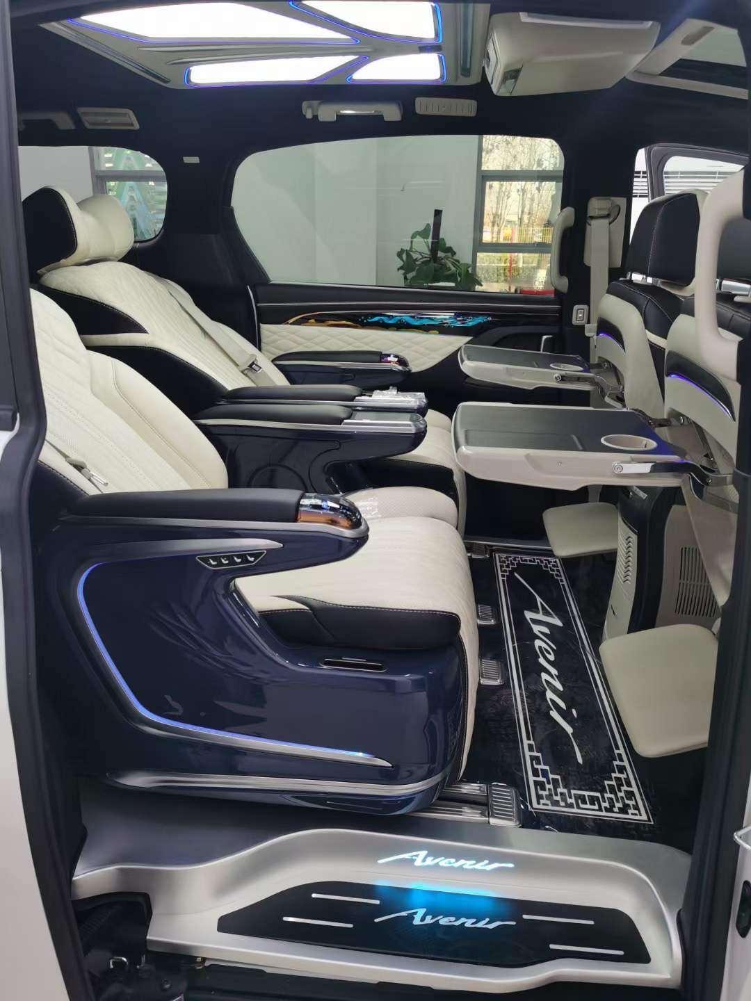 2021别克gl8雅典娜定制版,水晶宝座配上蝴蝶星空顶;内饰改装项目