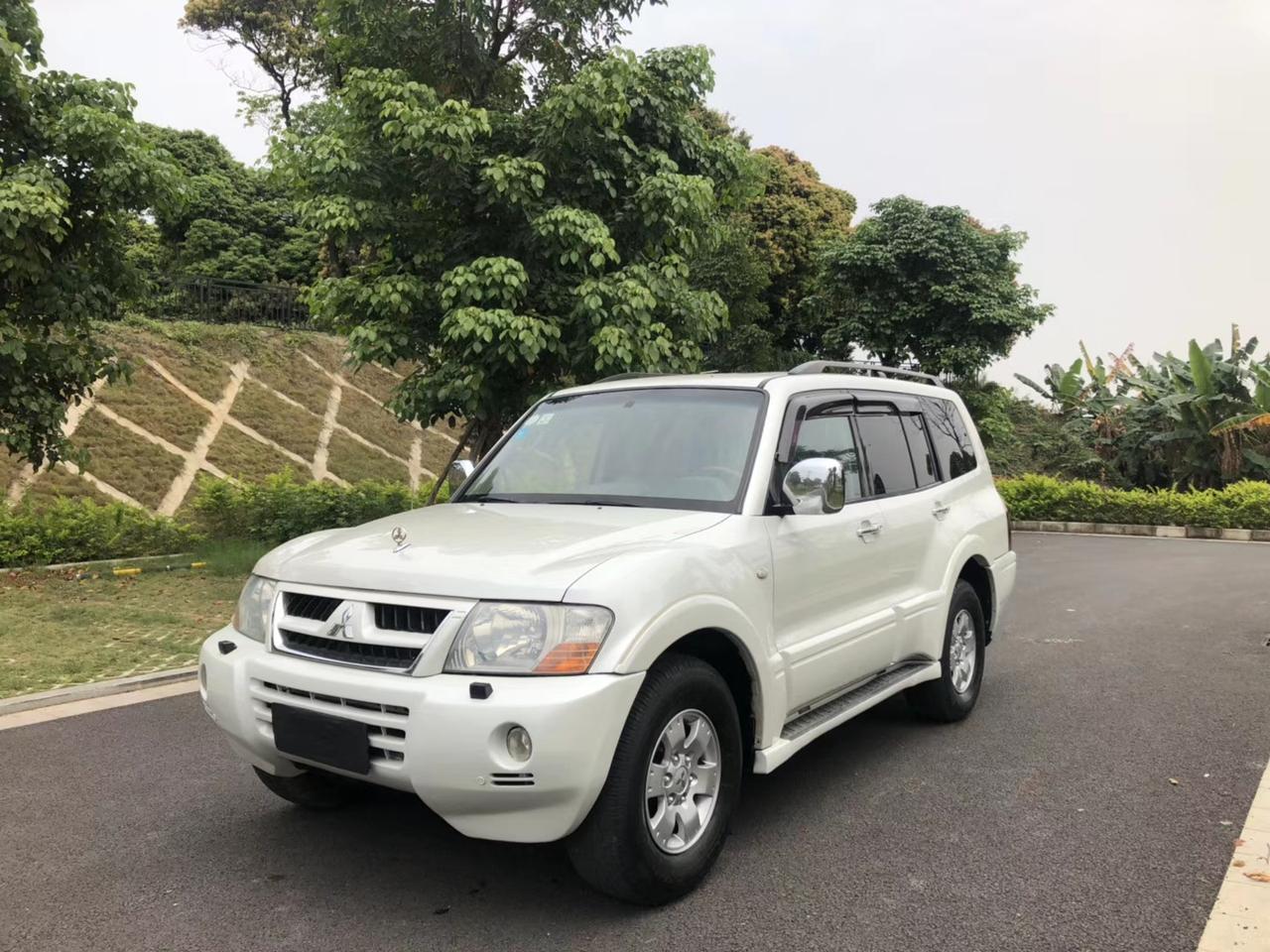 几万块 10款三菱v75 白色米内 越野界扛把子之一 超选四