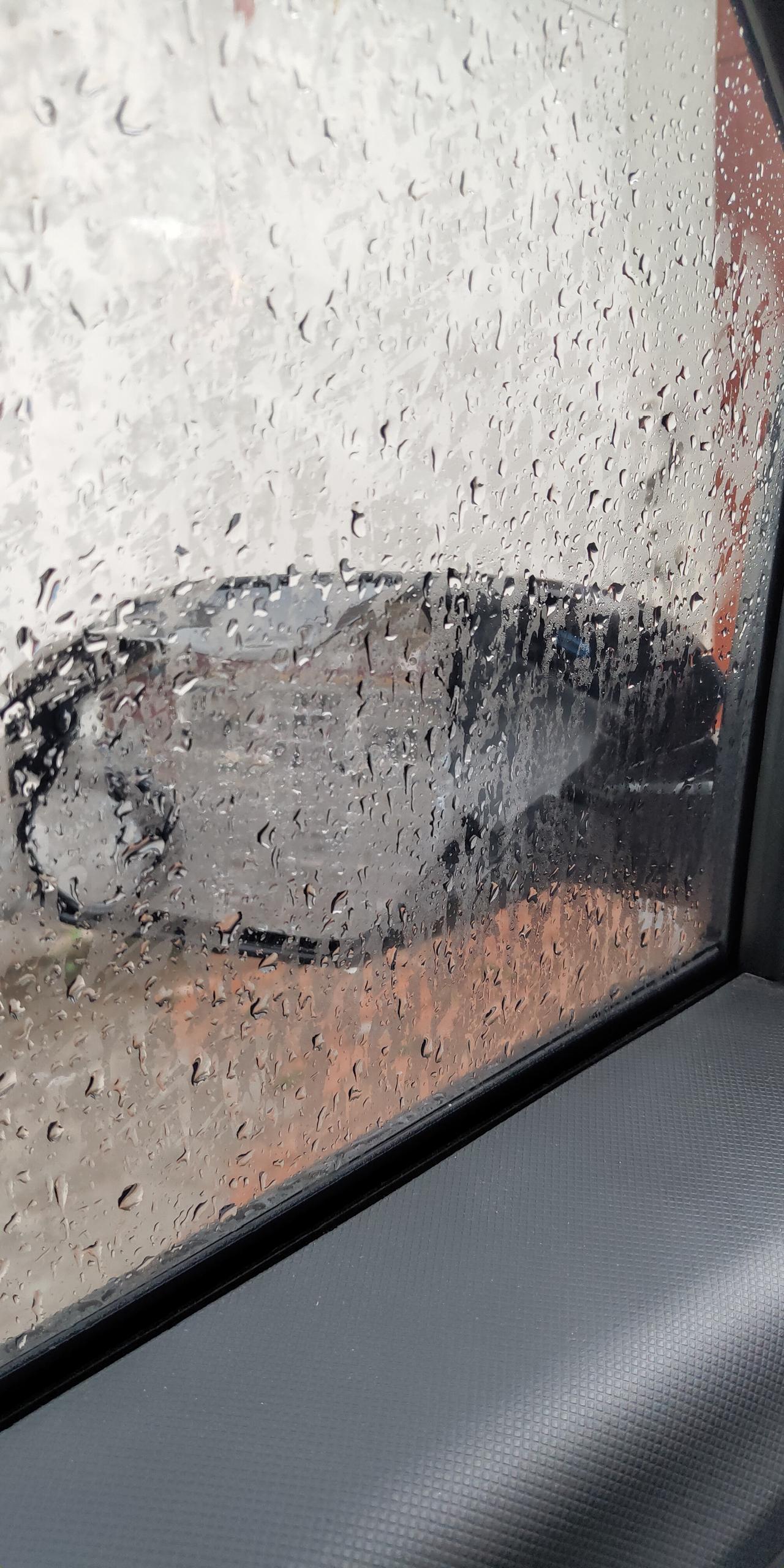 雨天miniev后视镜和窗玻璃_五菱宏光miniev车友圈_懂车帝