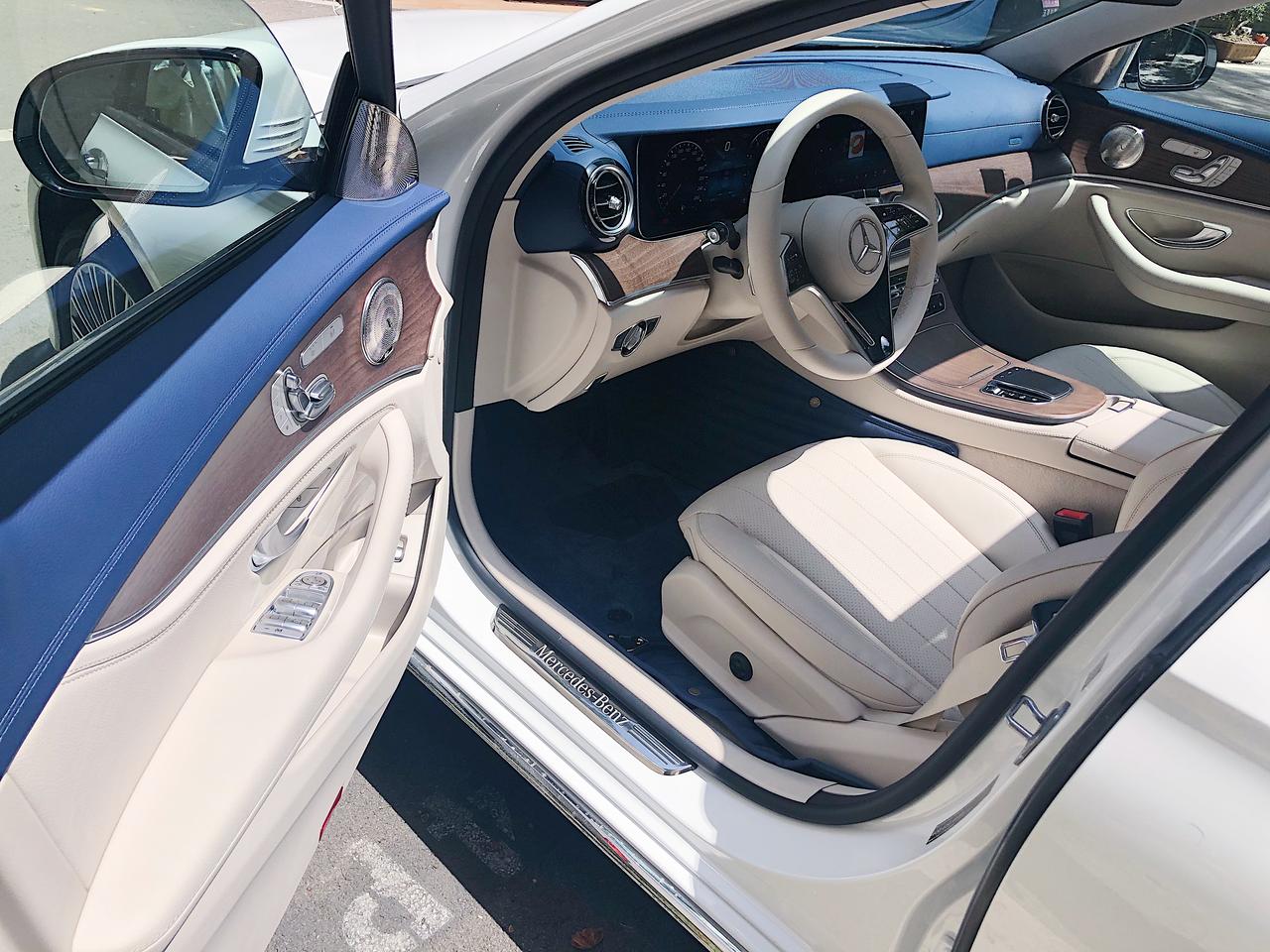 e300l白色立标游艇蓝终于提车啦_奔驰e级车友圈_懂车帝