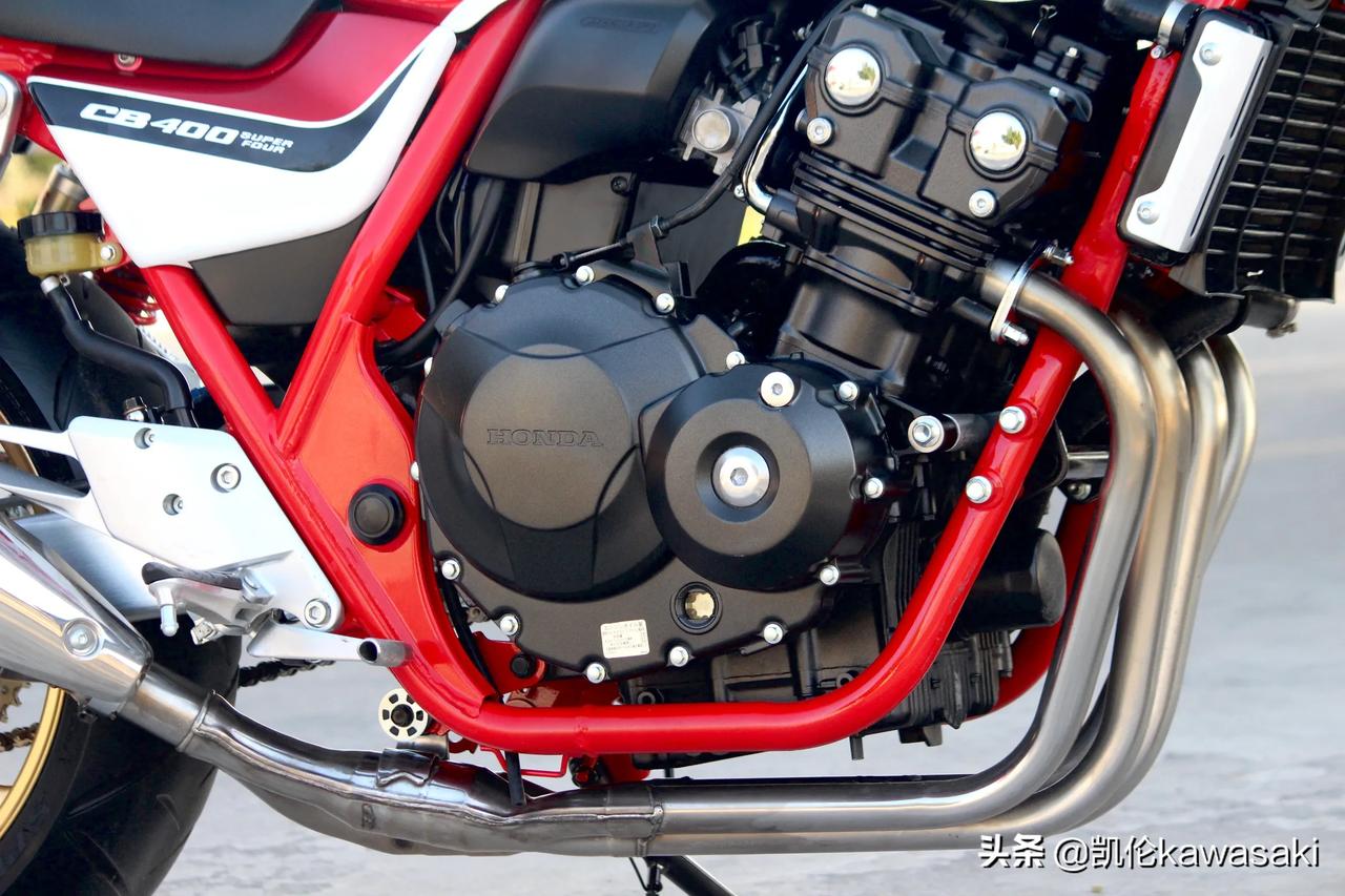 2012年本田cb400vtec威特4代红色车架纪念版