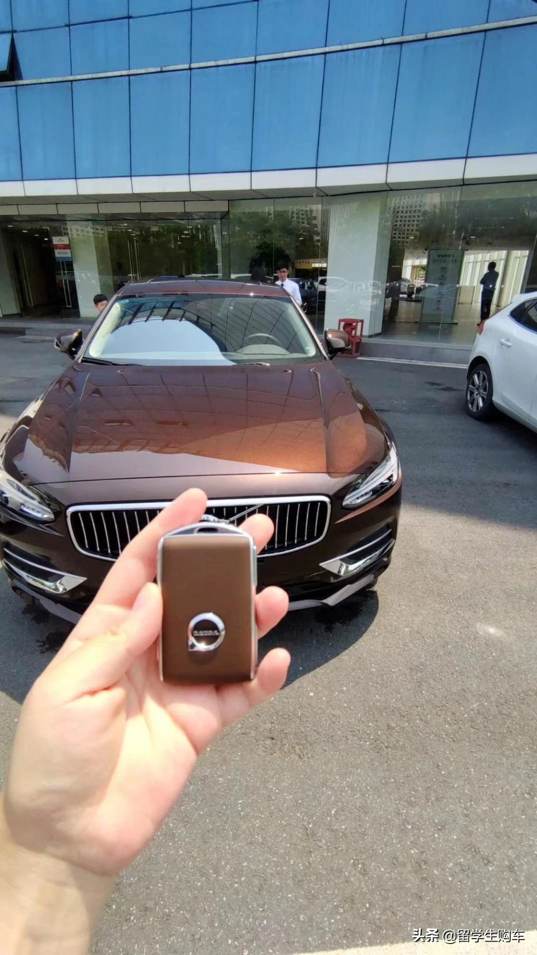 沃尔沃s90智远豪华,枫木棕棕色内饰提车,第一次提枫木棕的s