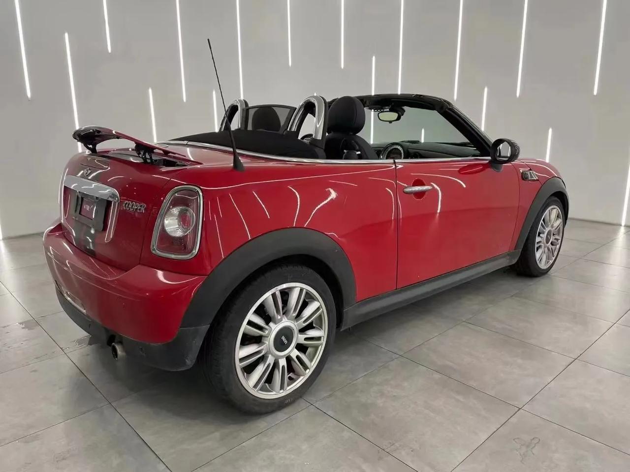 极品r59全国稀有敞篷两座mini不过多解释13年3月上牌3万多公里检测