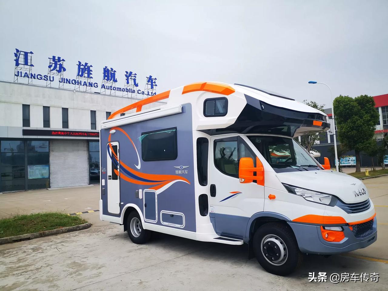 旌航进口依维柯65吨侧拓展房车全国孤品论品牌