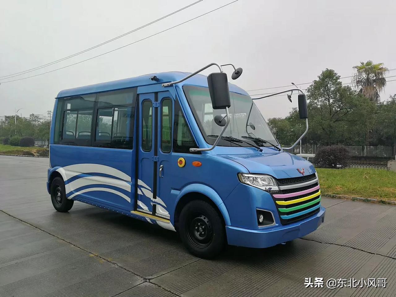 [五菱客车〕q500,柳机汽油机,10-11座非营运,小公交